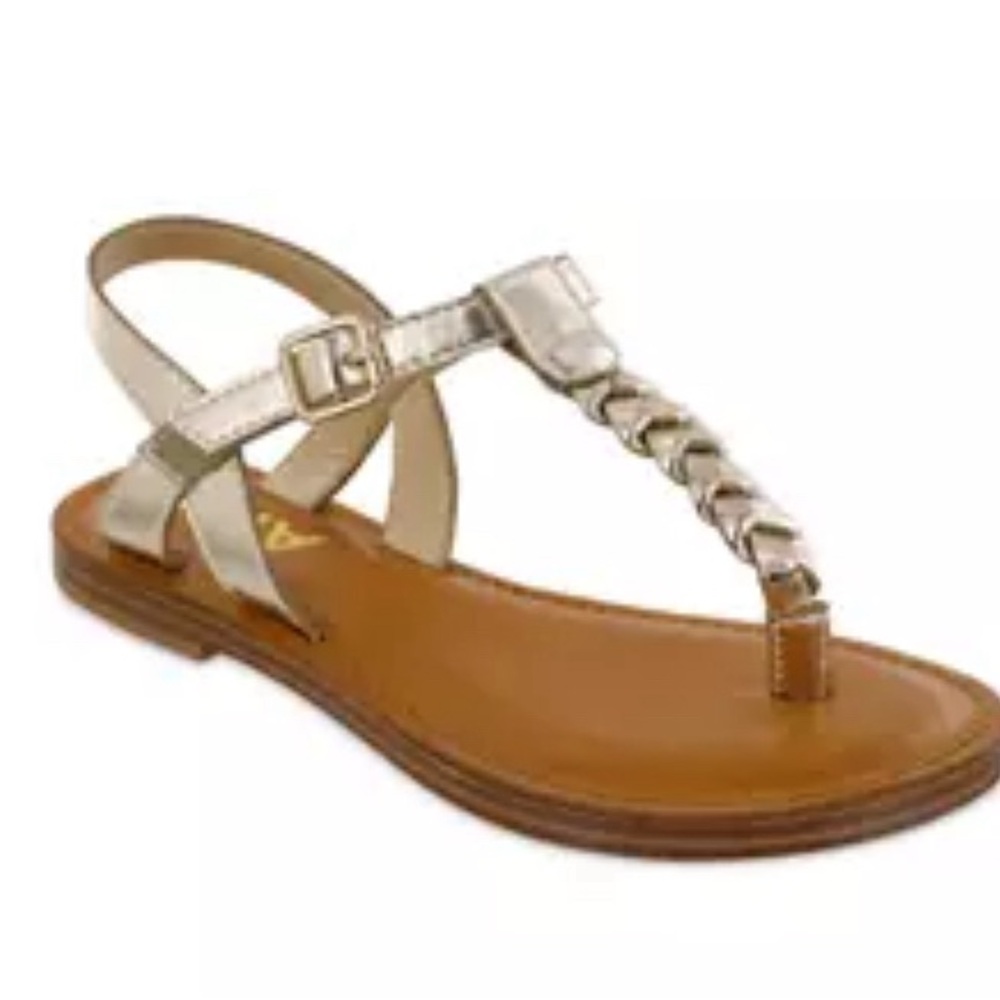 Mia Kids Annan T Strap Sandal. Side 12.